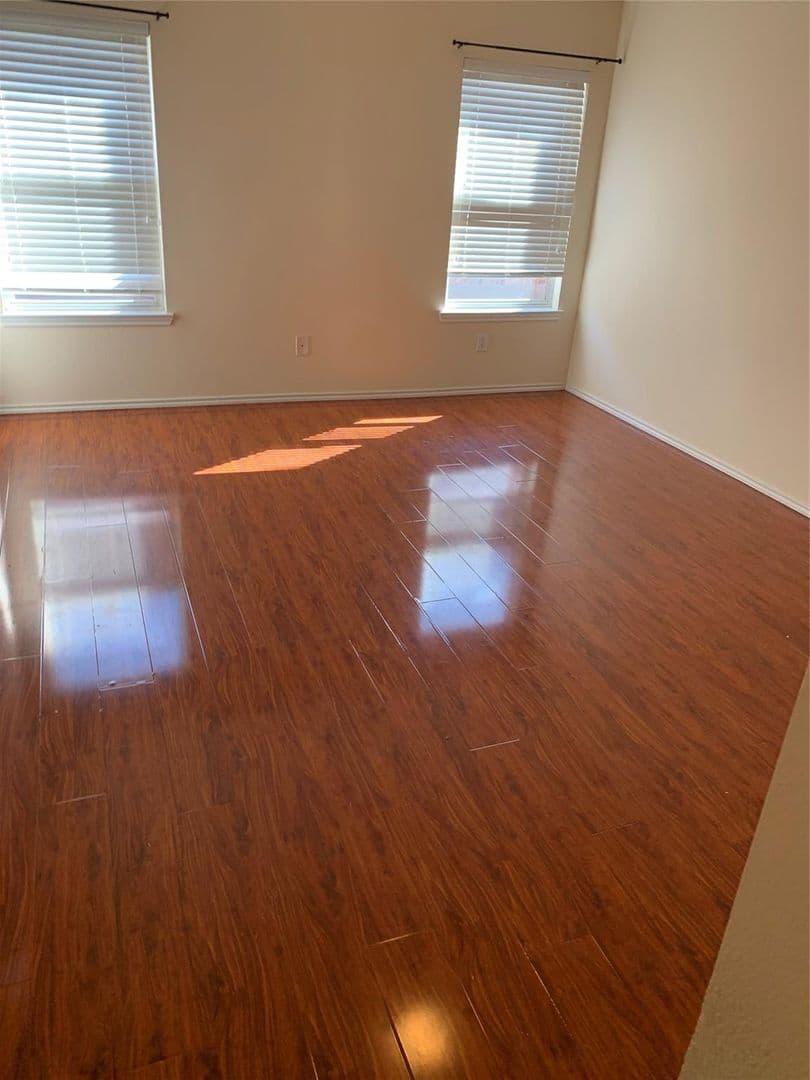 Allen House: 1417 Sleepy Hollow
