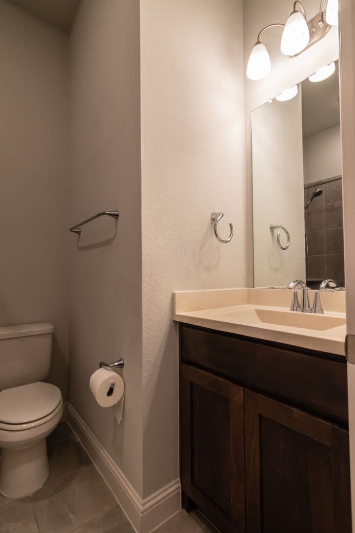 Richardson House: 5432 Caine Rd