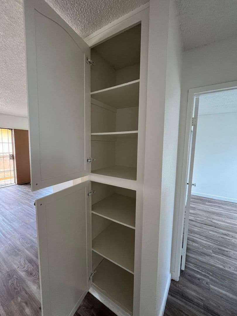 Imperial Beach Apartment: 1380 Hemlock ave