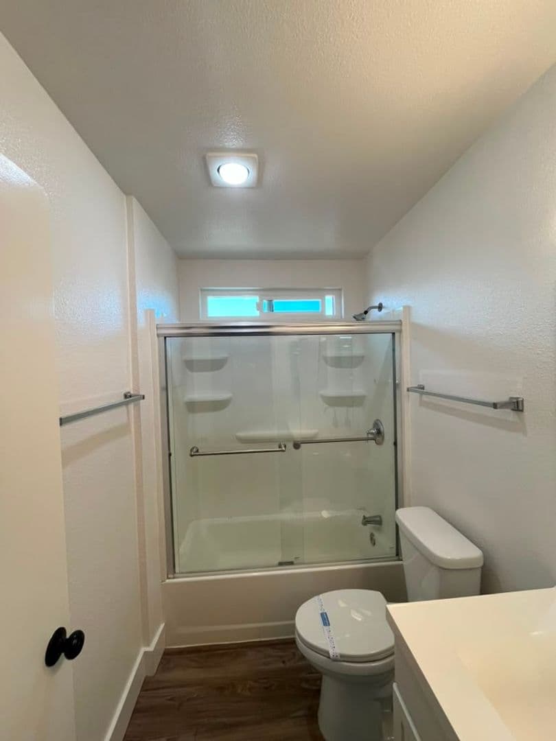 Imperial Beach Apartment: 1415 14th St.