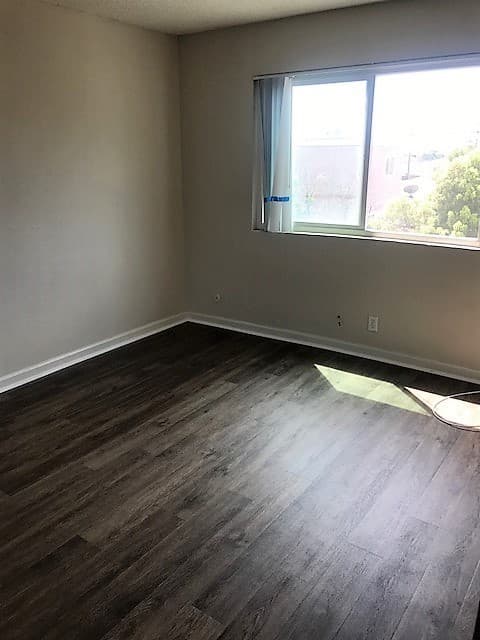 San Diego Apartment: 3295-99 Imperial Ave