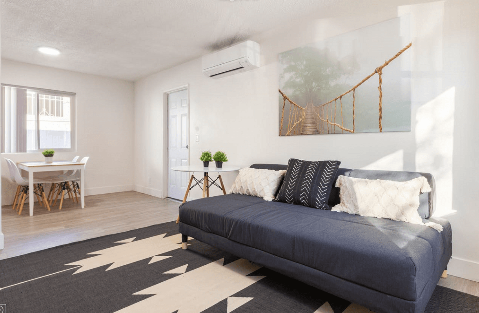 San Diego Apartment: 1646 J Street