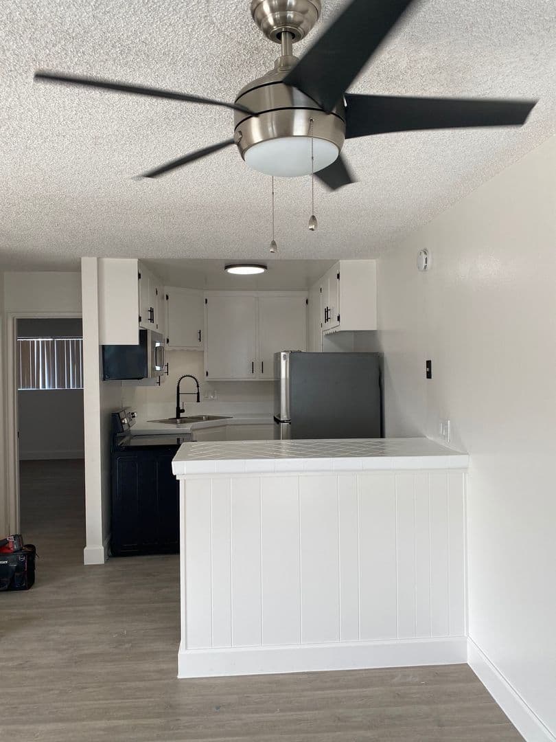 Imperial Beach Apartment: 269 Elder Avenue
