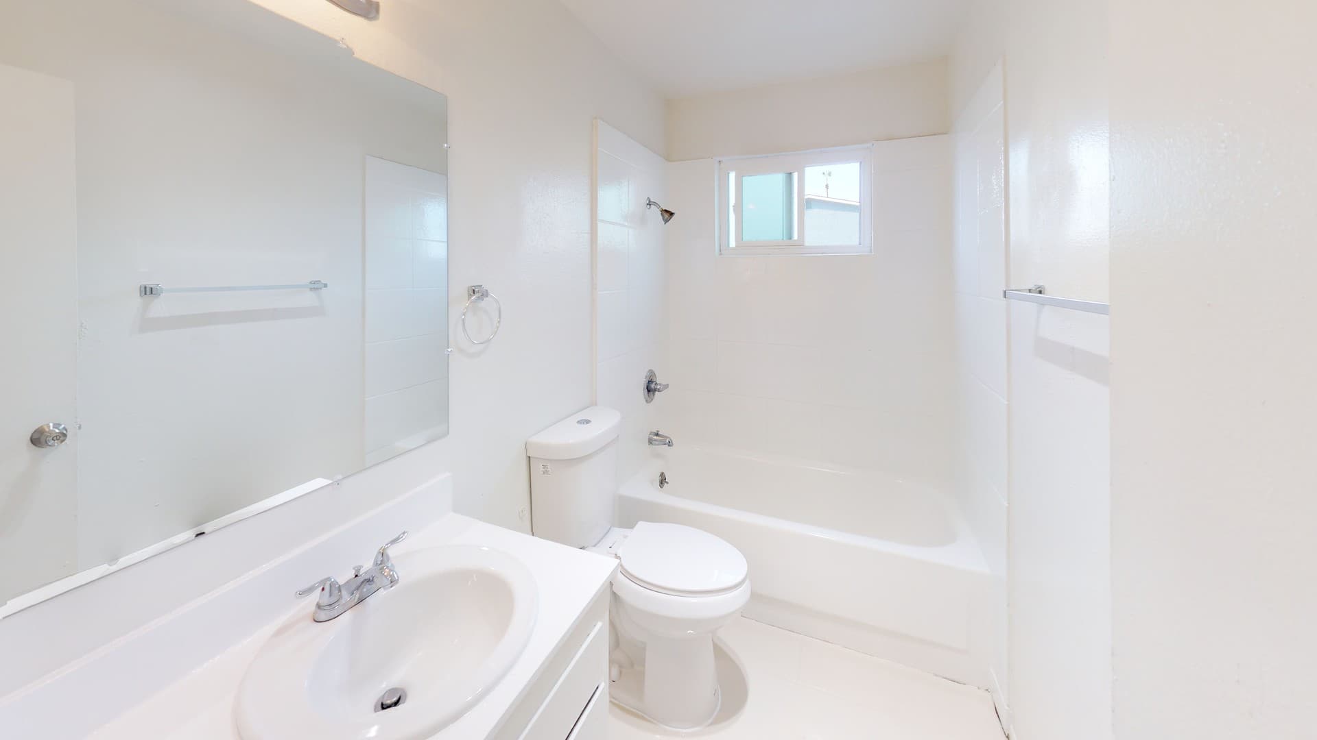 Chula Vista Apartment: 545 E St.