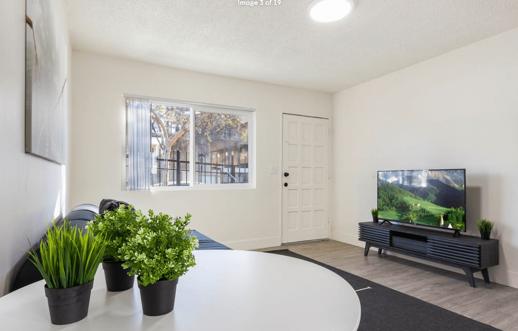 San Diego Apartment: 1646 J Street