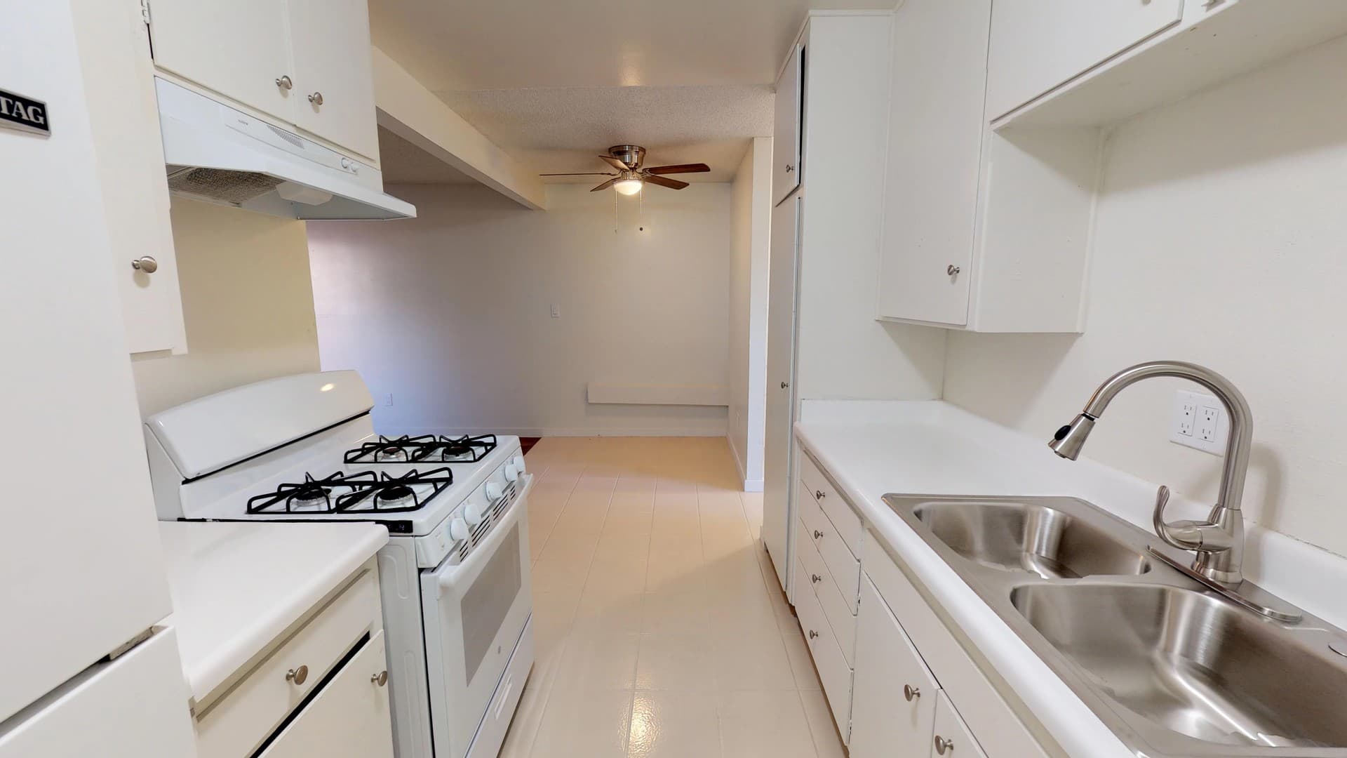 Chula Vista Apartment: 545 E St.