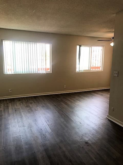 San Diego Apartment: 3295-99 Imperial Ave