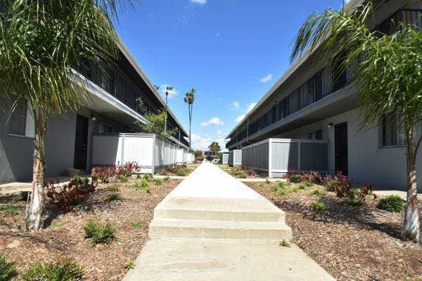 San Diego Apartment: 8501-49 Glenhaven