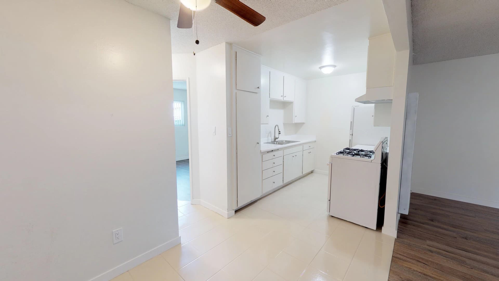 Chula Vista Apartment: 545 E St.