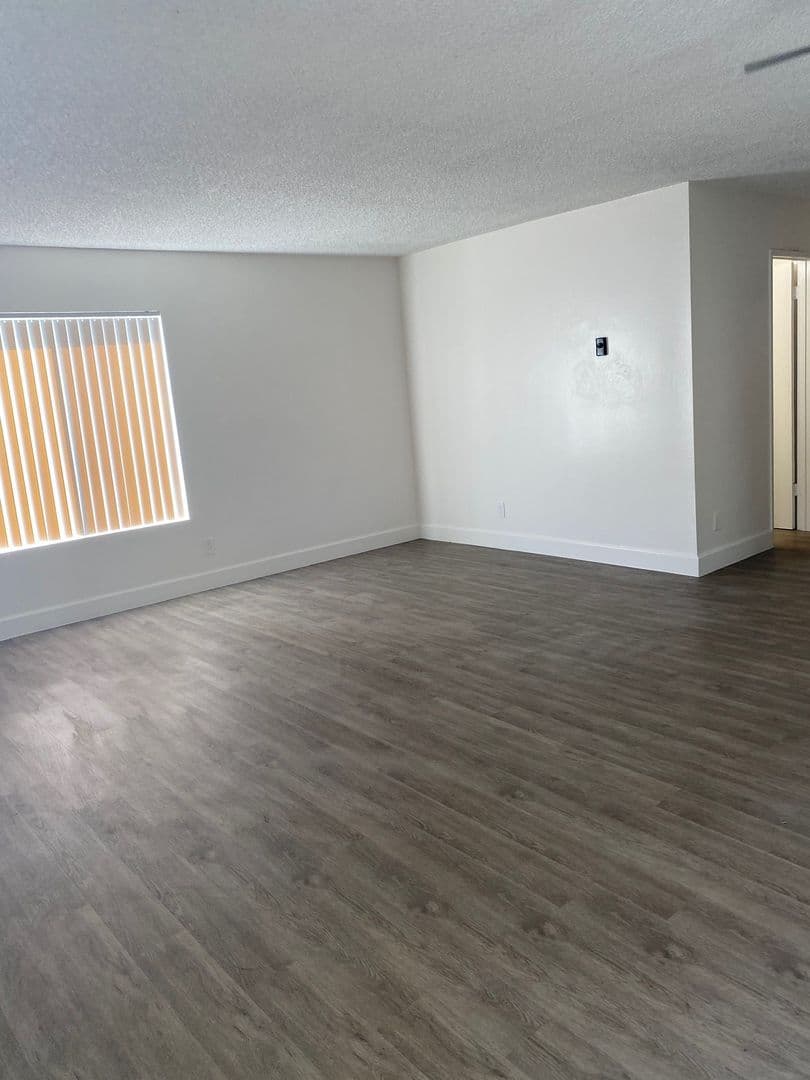 Imperial Beach Apartment: 269 Elder Avenue