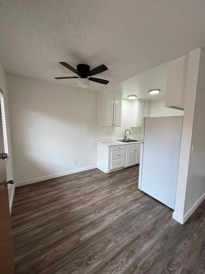Imperial Beach Apartment: 1380 Hemlock ave