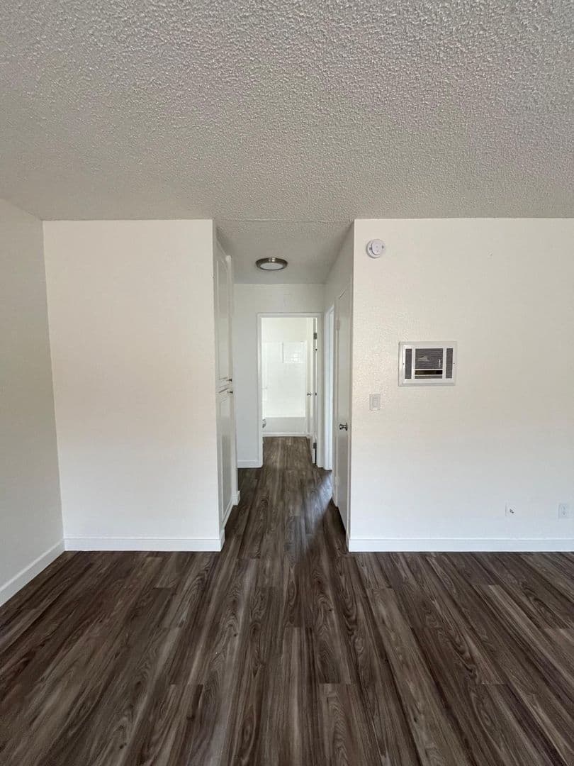 Imperial Beach Apartment: 1380 Hemlock ave