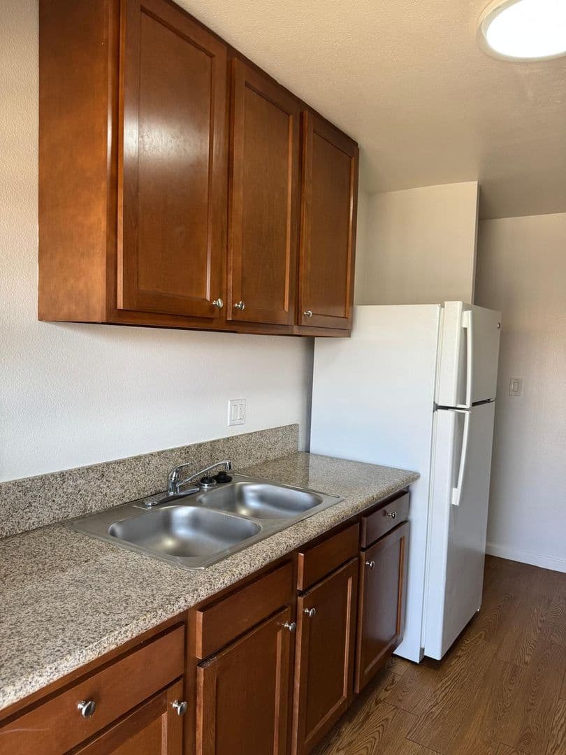 San Diego Apartment: 8501-49 Glenhaven