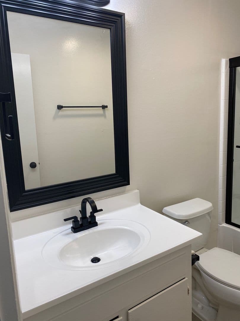 Imperial Beach Apartment: 269 Elder Avenue