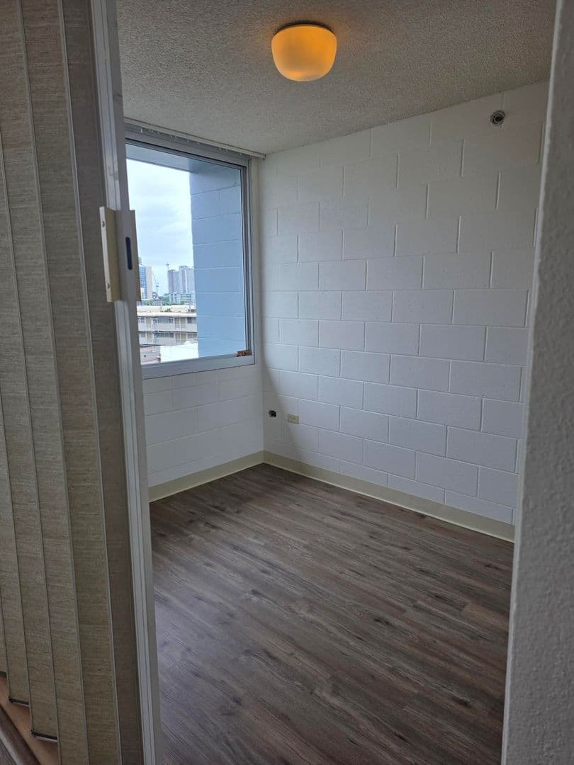 Honolulu Apartment: 1305 Makiki Street