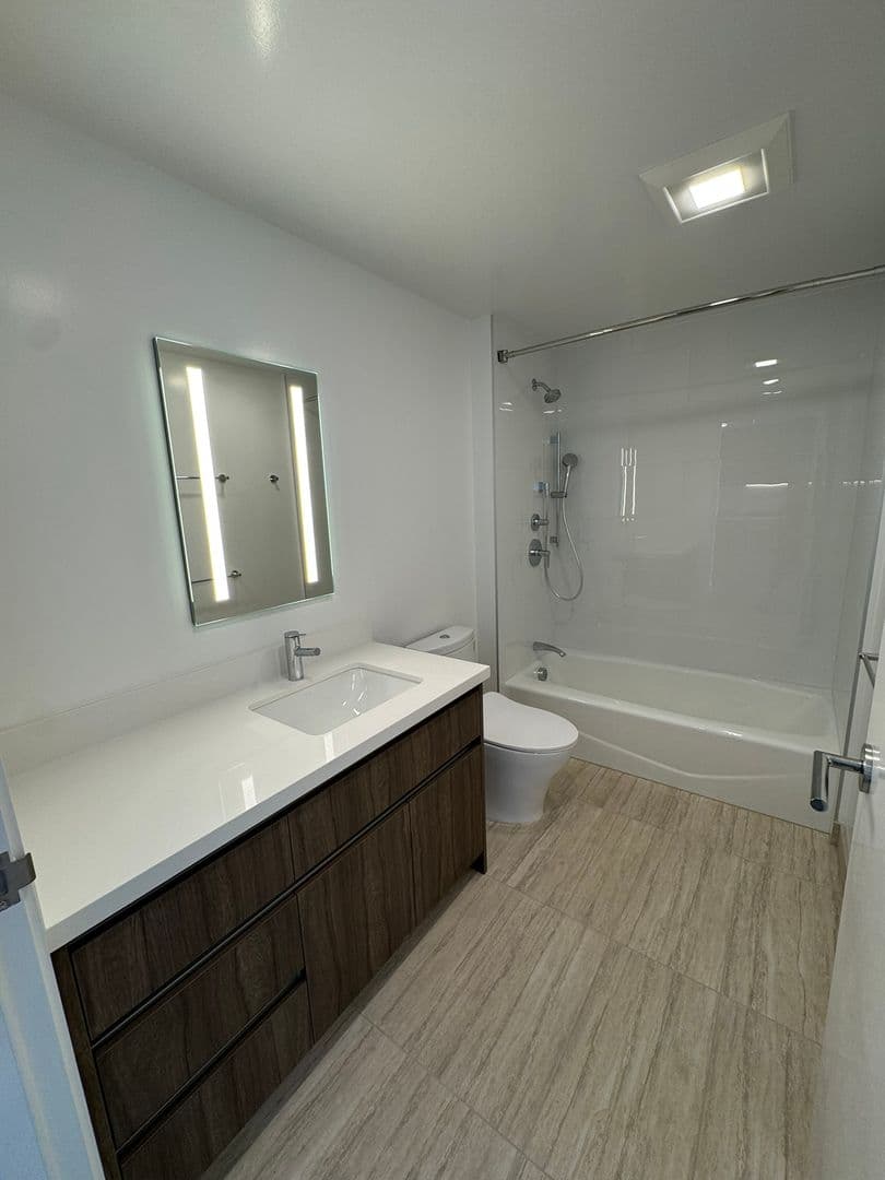 Honolulu Condo: 1515 Liona Street #2707