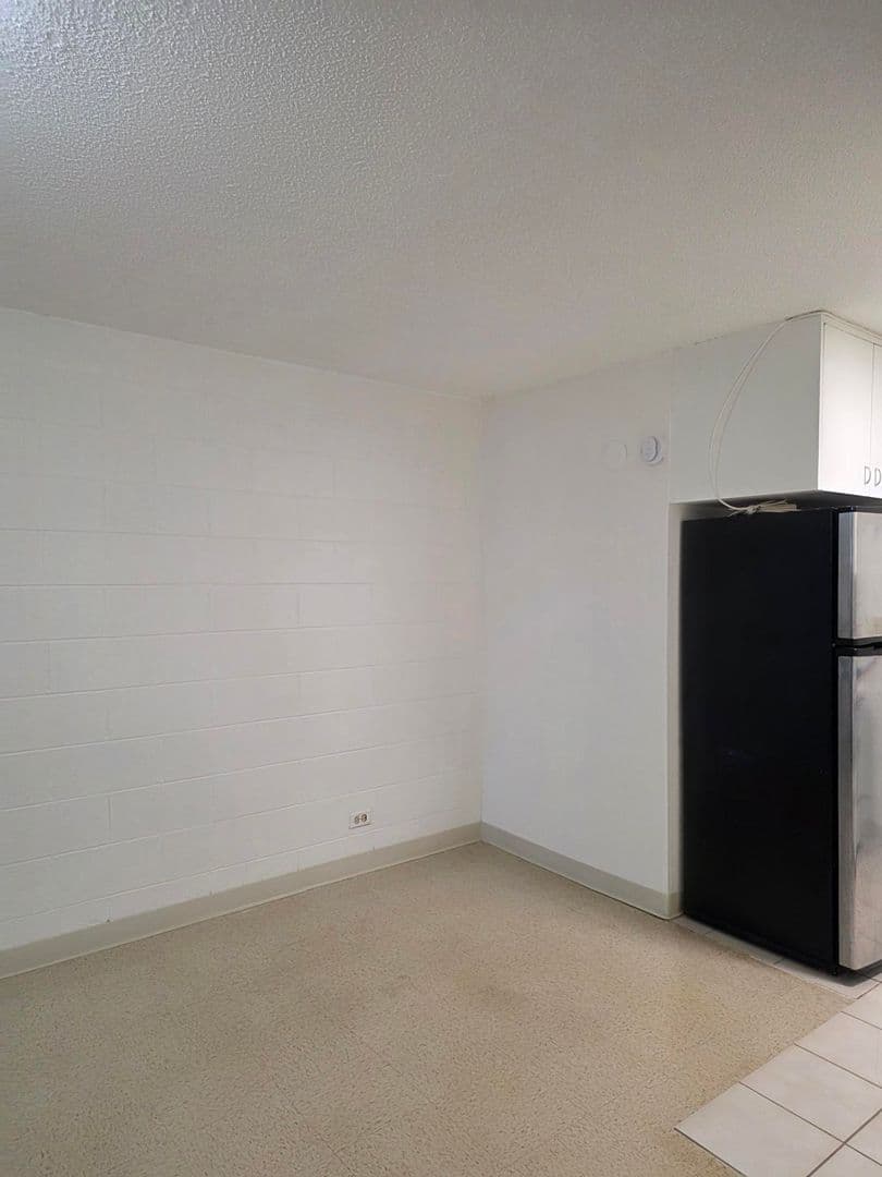 Honolulu Apartment: 1533 Liholiho St.
