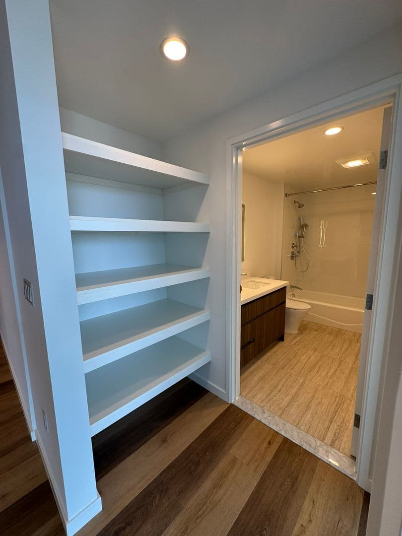 Honolulu Condo: 1515 Liona Street #2707