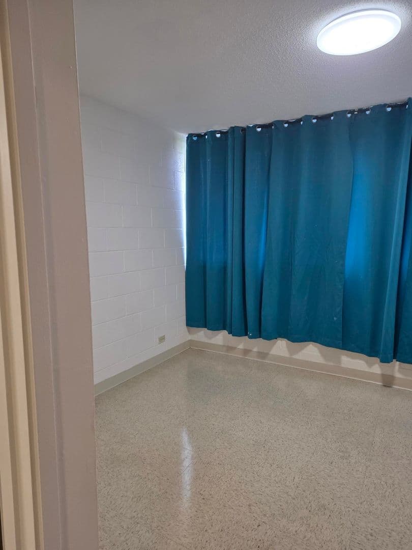 Honolulu Apartment: 1533 Liholiho St.