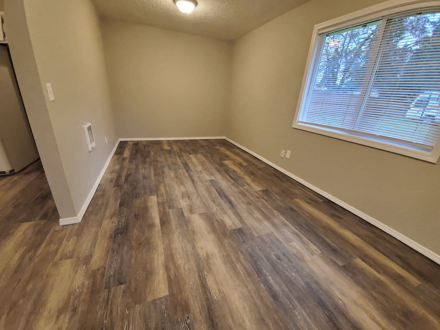 Milwaukie Multiplex: 13214 - 13320 River Rd