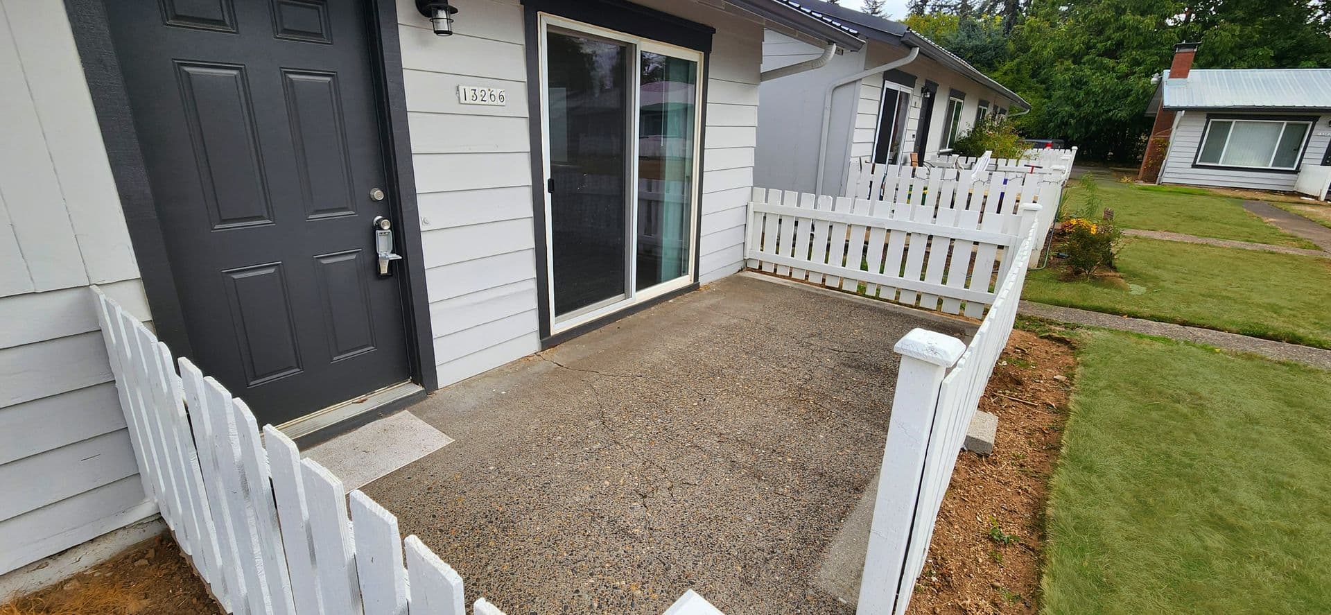 Milwaukie Multiplex: 13214 - 13320 River Rd