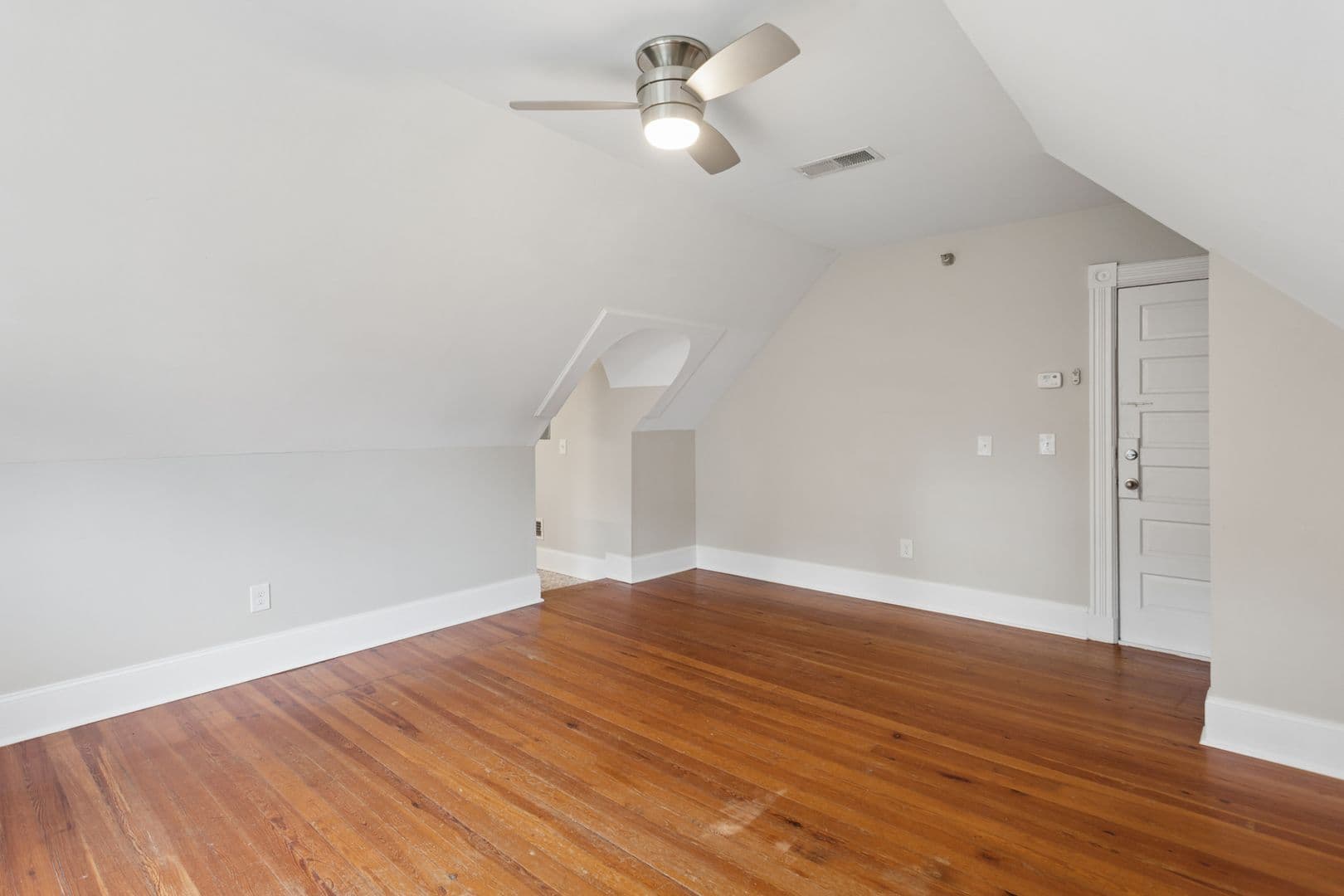 Marietta Apartment: 39 Trammell St SW