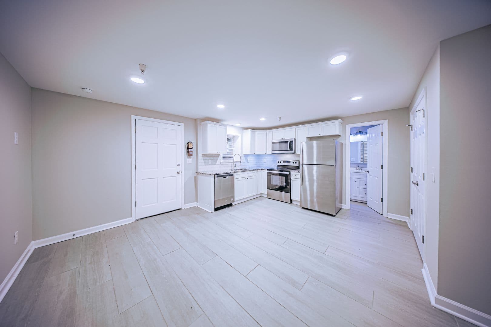Marietta Apartment: 39 Trammell St SW
