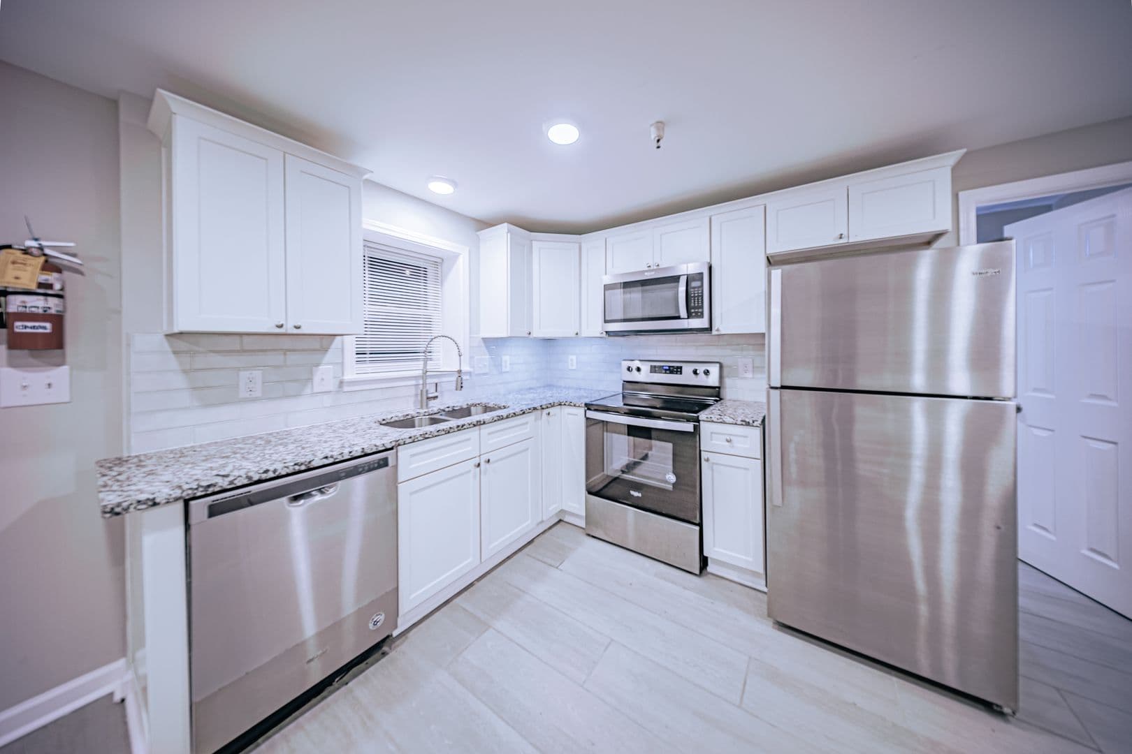 Marietta Apartment: 39 Trammell St SW