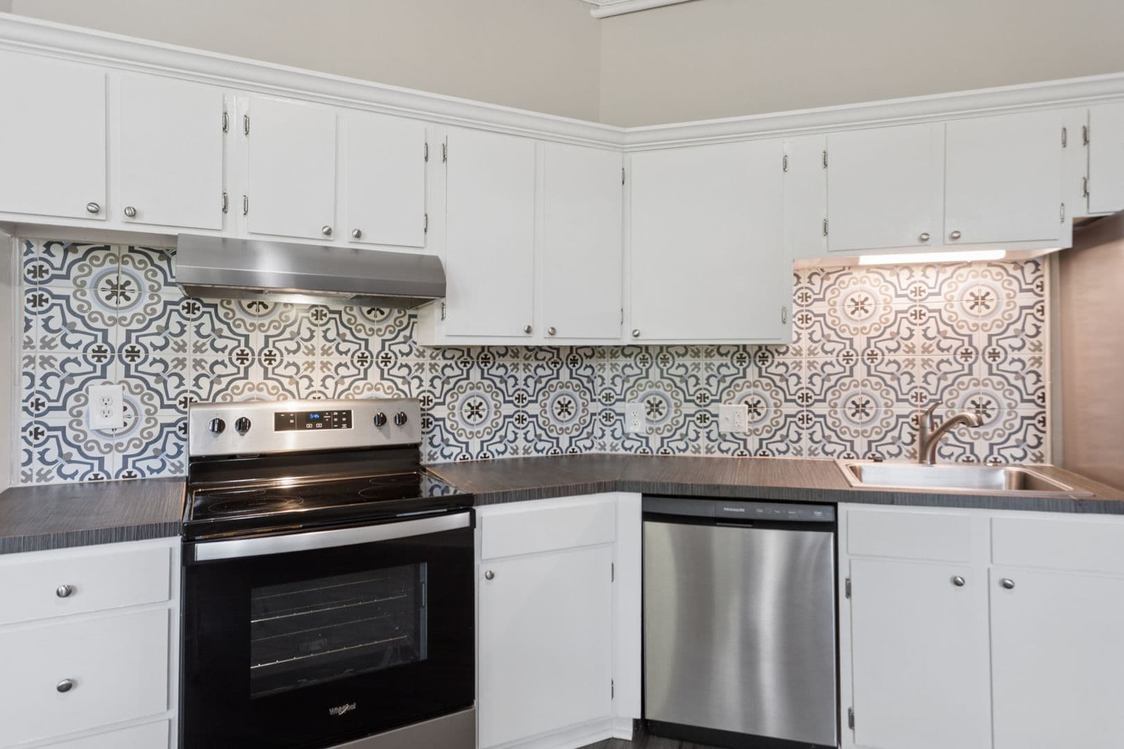 Marietta Apartment: 39 Trammell St SW
