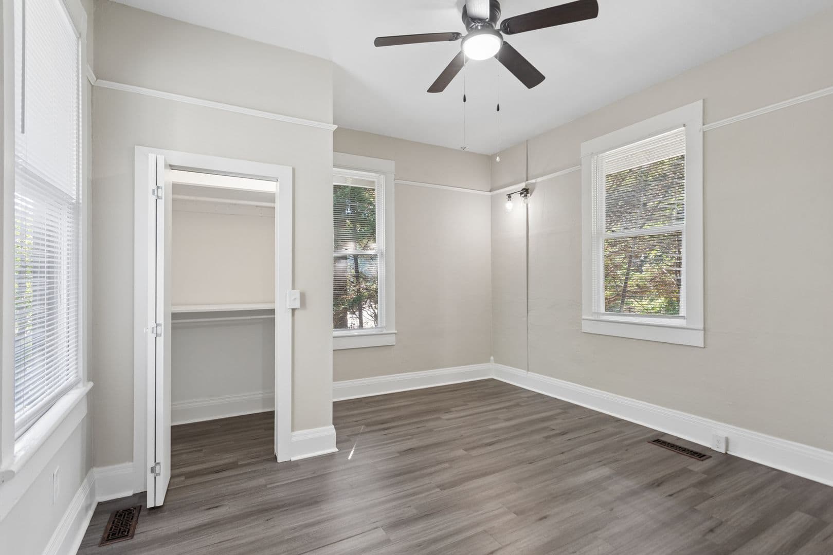 Marietta Apartment: 39 Trammell St SW