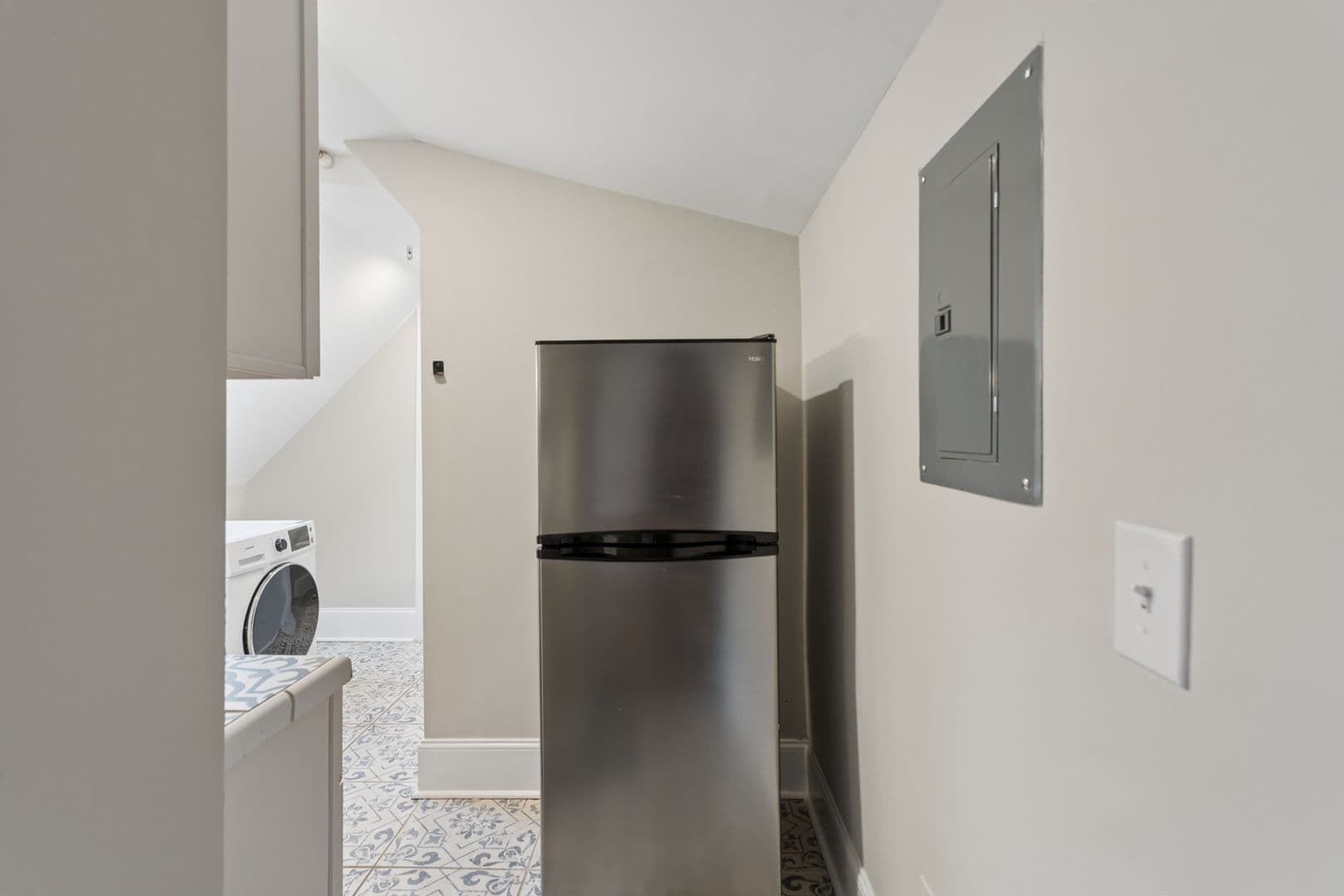 Marietta Apartment: 39 Trammell St SW