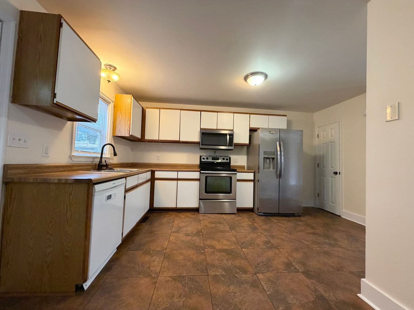 Charlottesville Townhome: 1457 Avon Street