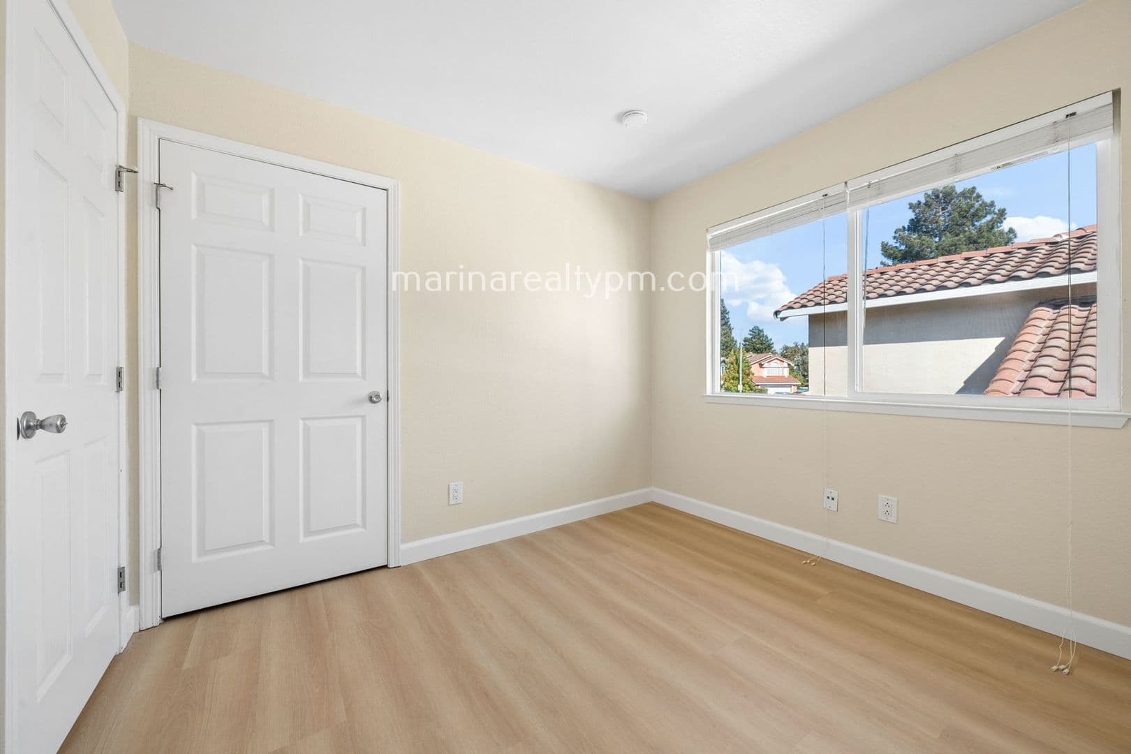 Vallejo House: 103 Bolton Way Vallejo