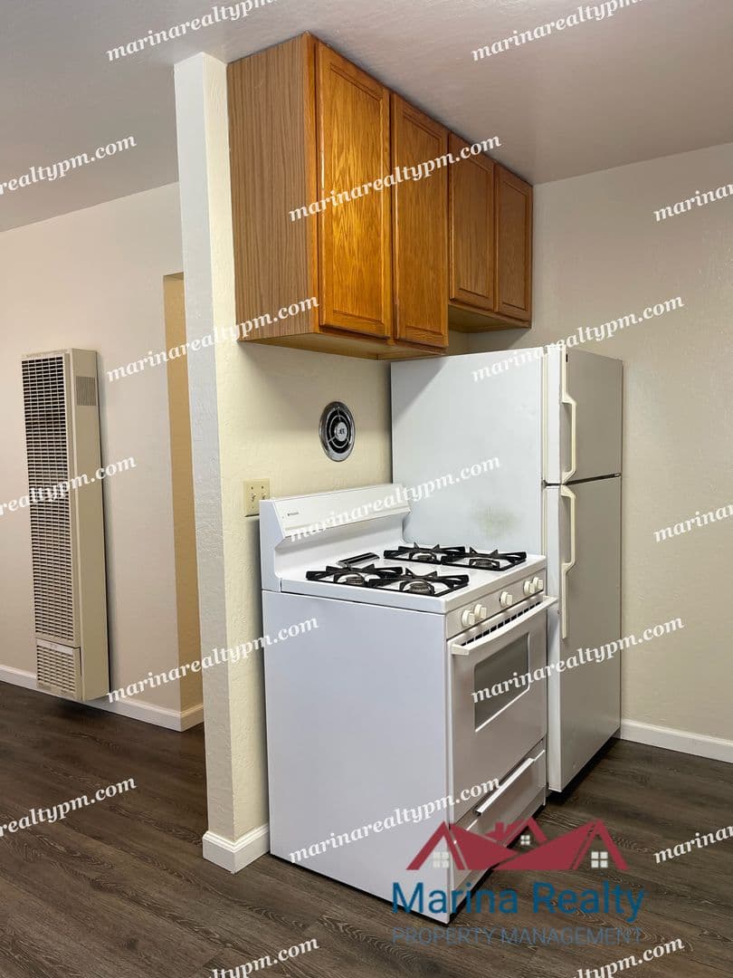 Vallejo Apartment: 630-644 Lincoln Rd East