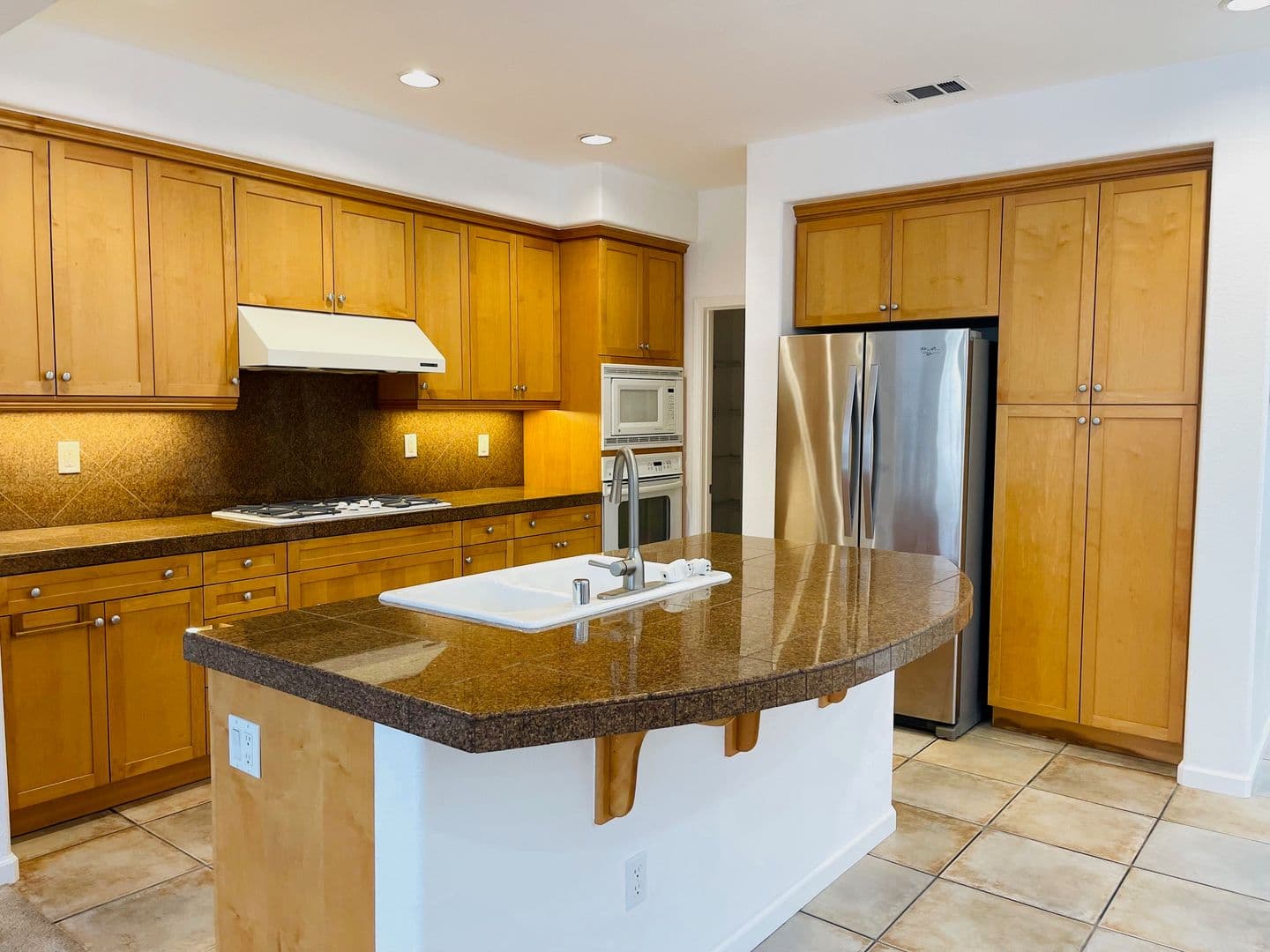 Vallejo House: 4285 Bromley Ct