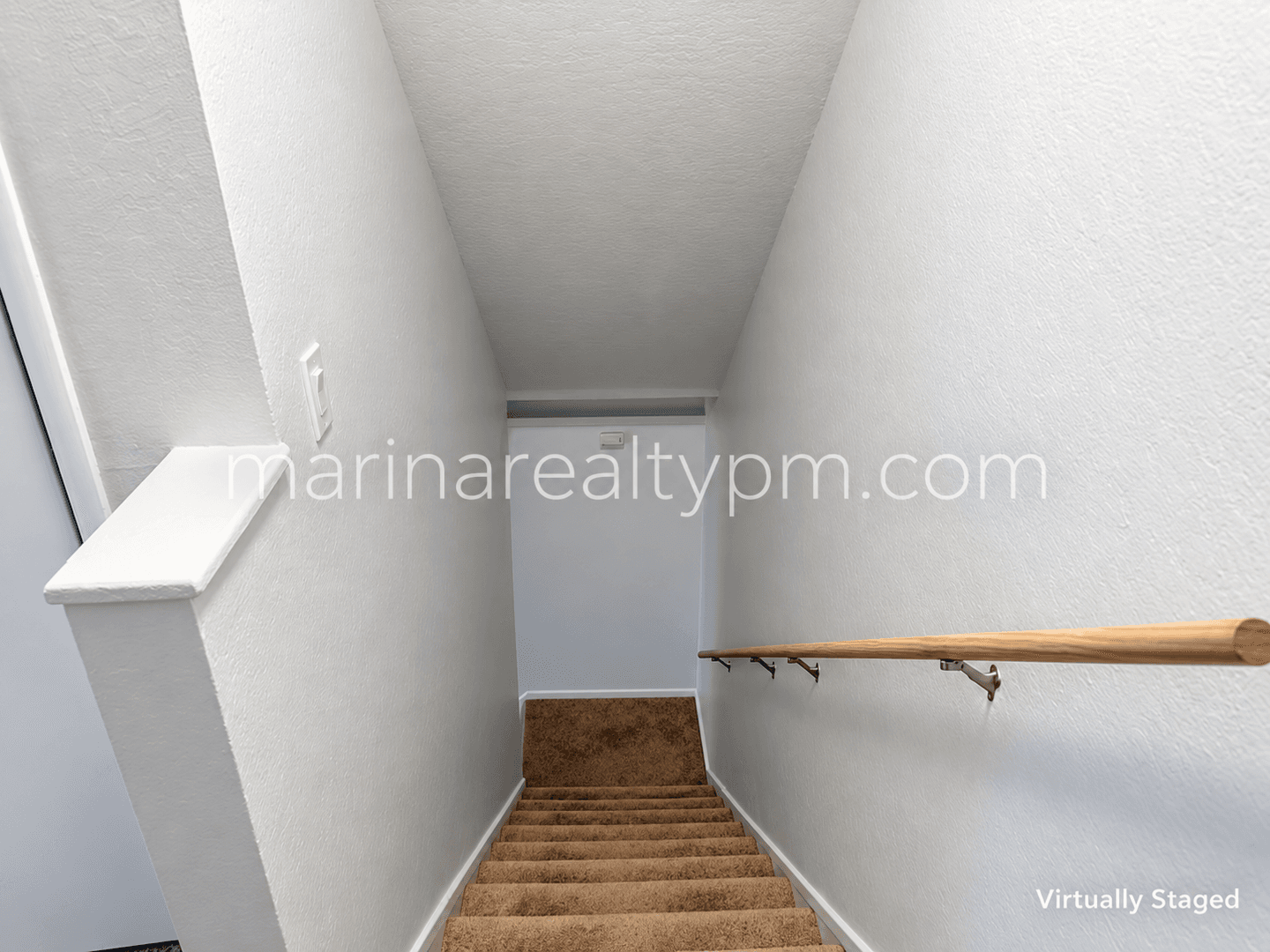 Vallejo Apartment: 240 Holly St. #1-14