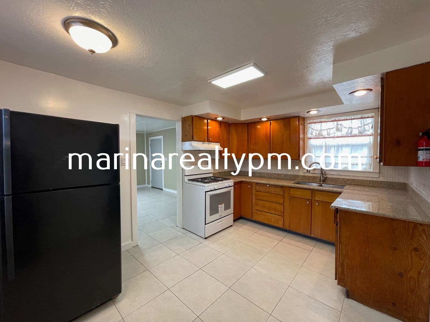 Vallejo House: 426 Springs Rd