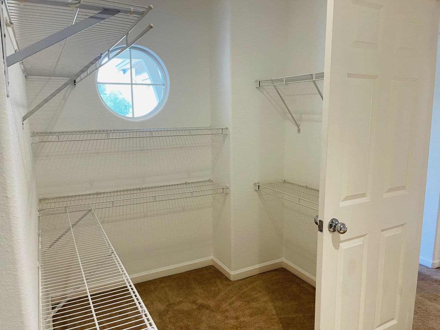 Vallejo House: 4285 Bromley Ct