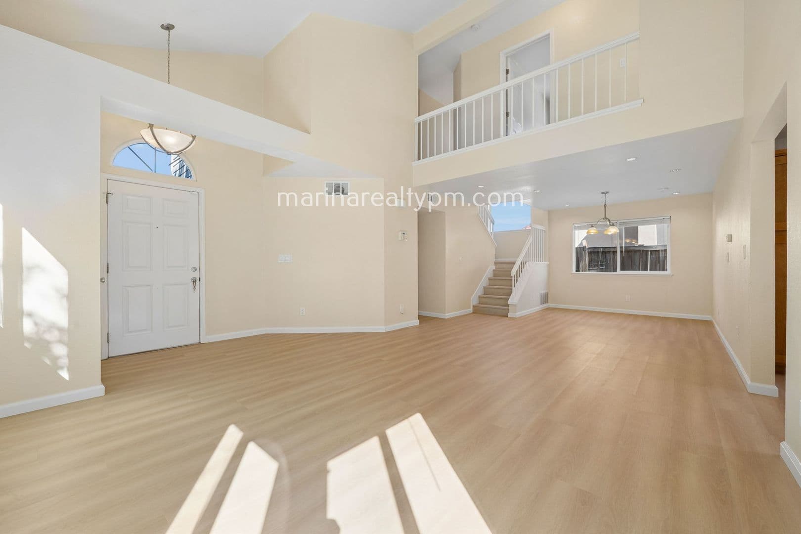 Vallejo House: 103 Bolton Way Vallejo