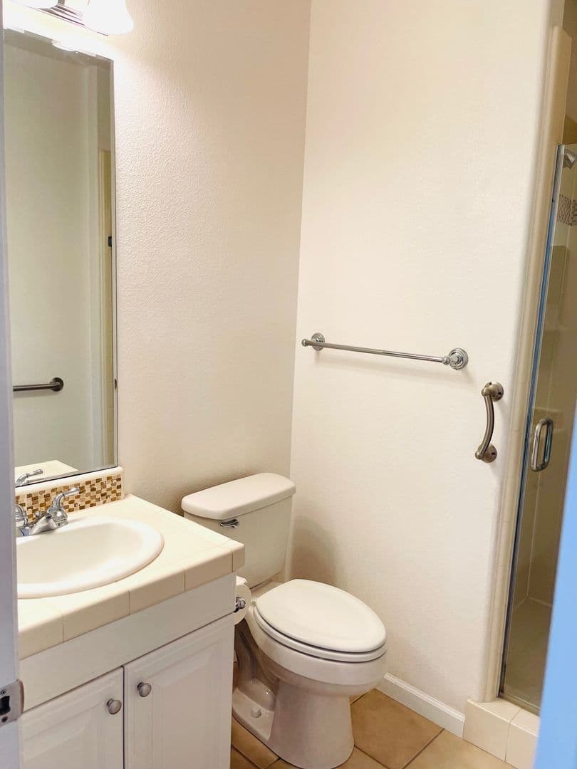Vallejo House: 4285 Bromley Ct