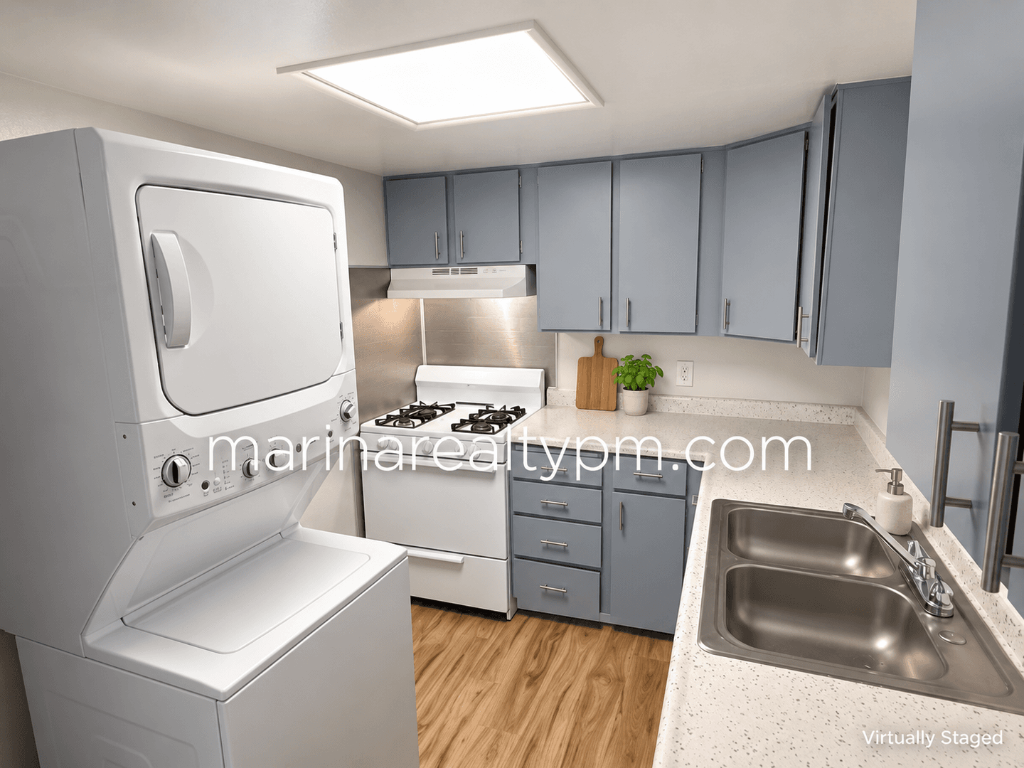 Vallejo Apartment: 240 Holly St. #1-14