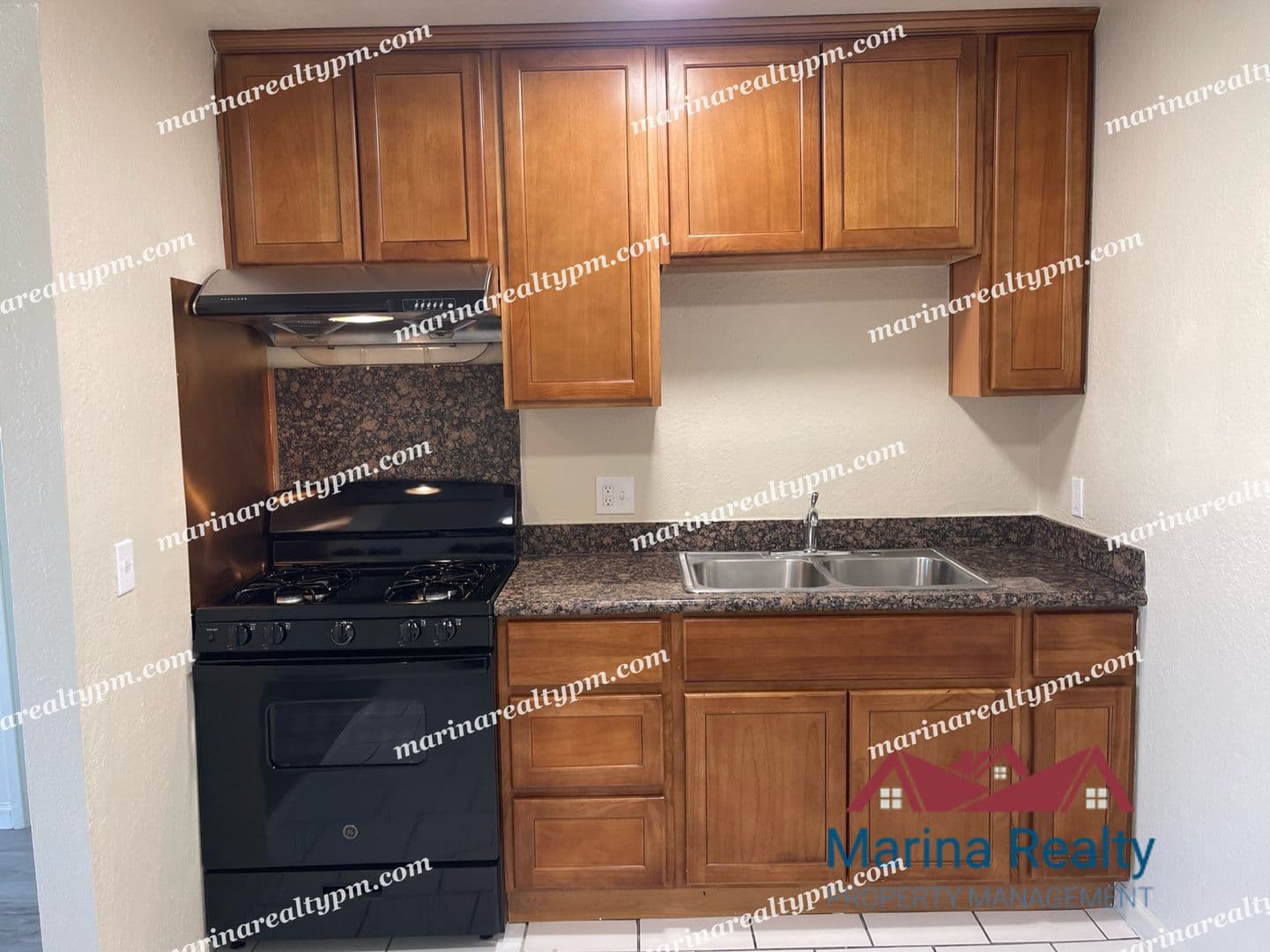 Fairfield Apartment: 1220 Dana Dr