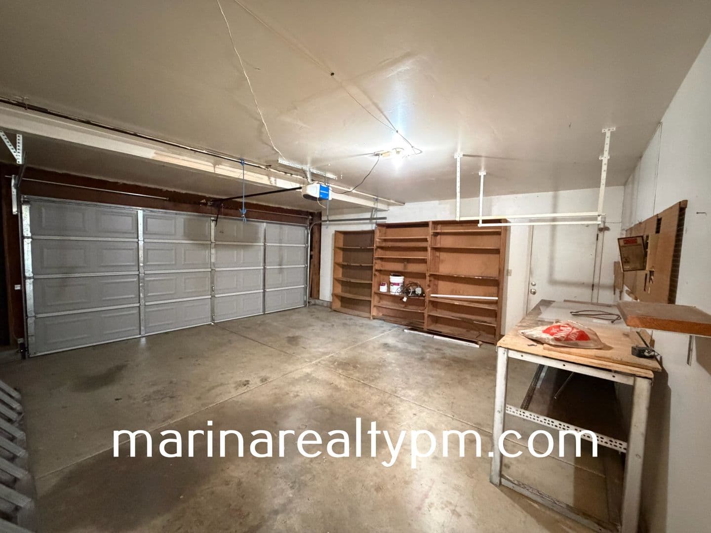 Vallejo House: 115 James River Rd