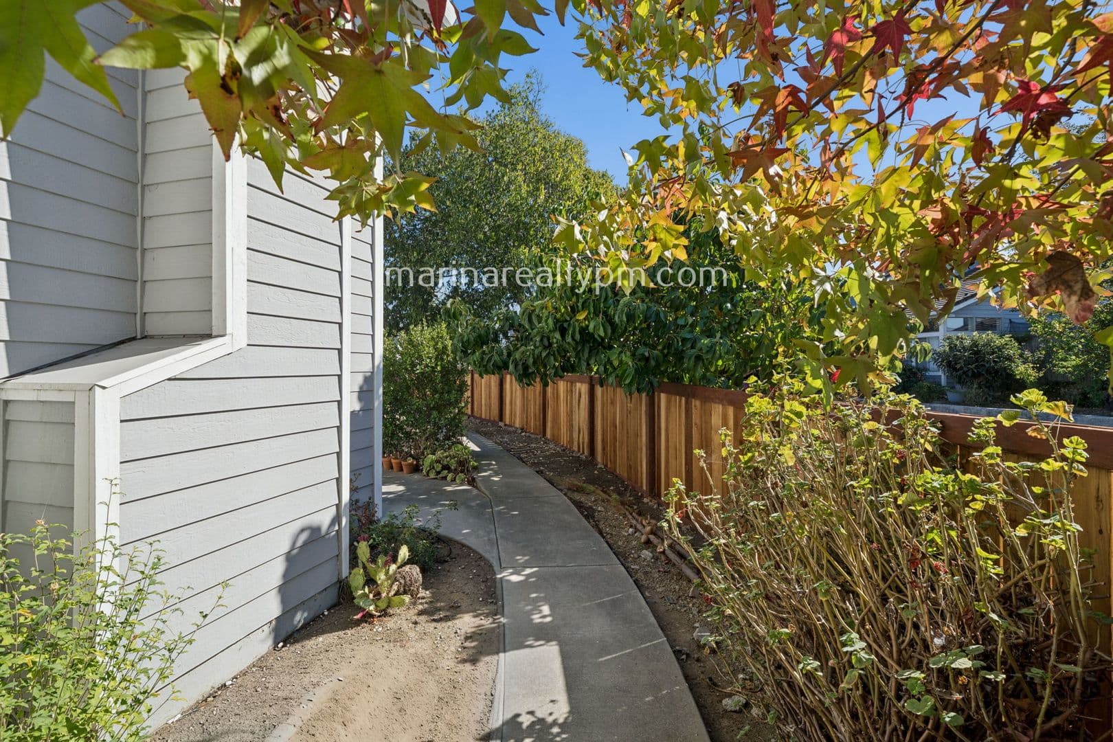 Vallejo House: 103 Bolton Way Vallejo