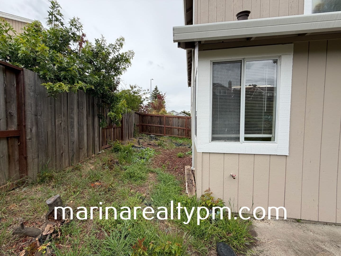 Vallejo House: 115 James River Rd