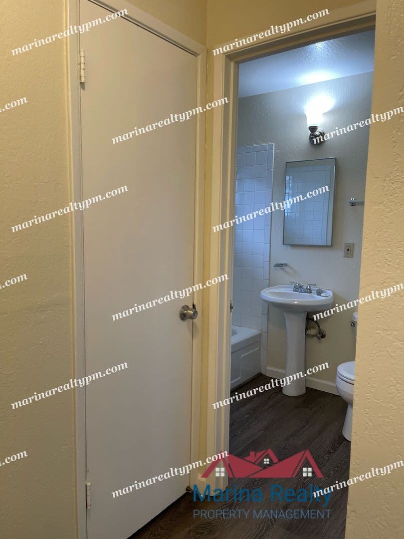 Vallejo Apartment: 630-644 Lincoln Rd East