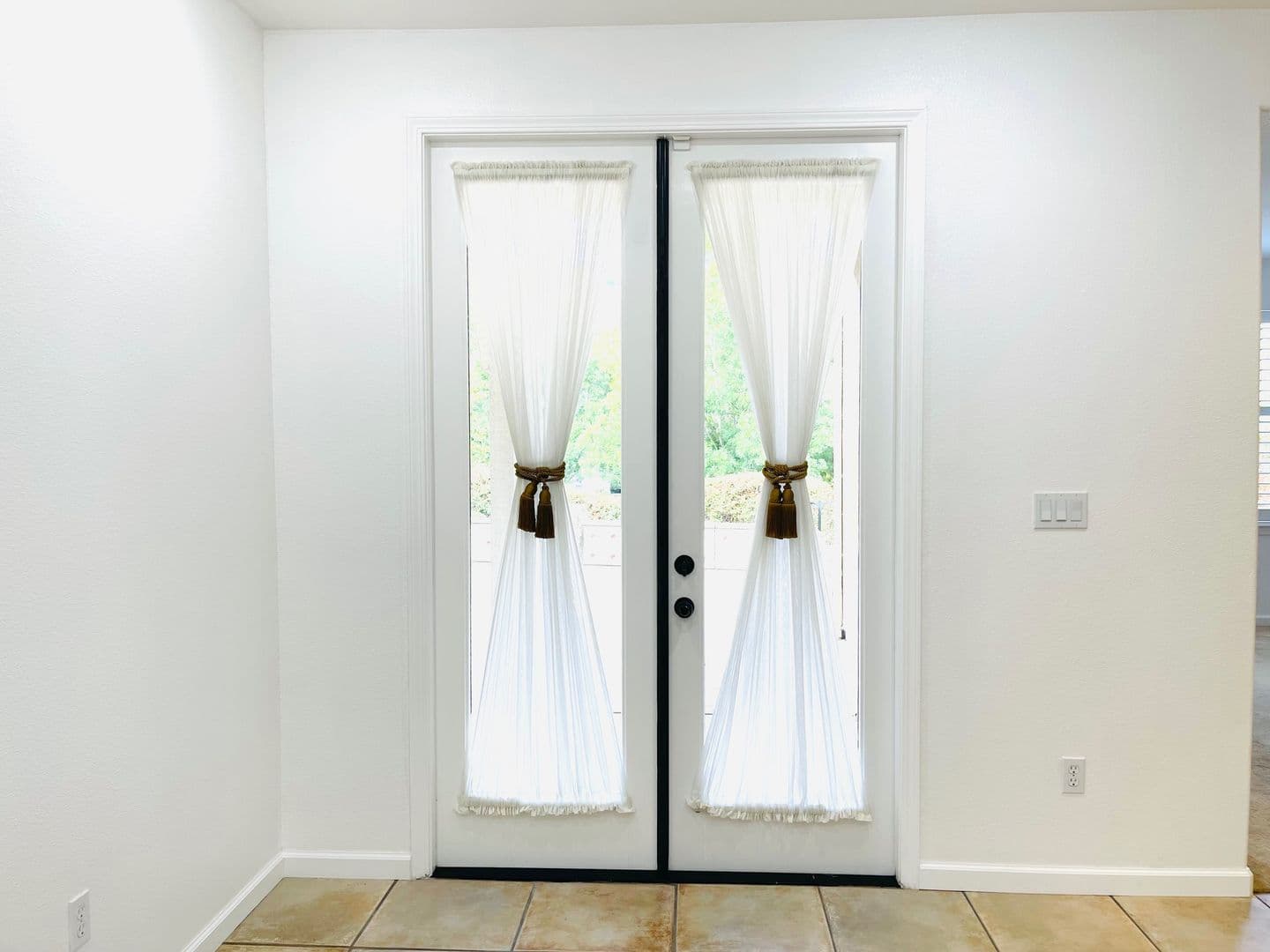 Vallejo House: 4285 Bromley Ct