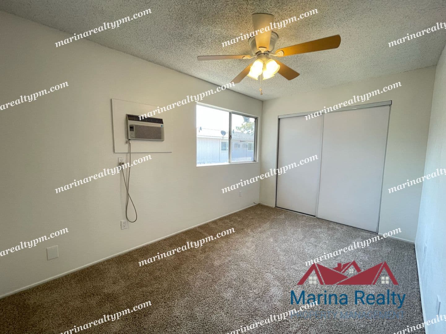 Fairfield Townhome: 211 Del Luz Ct