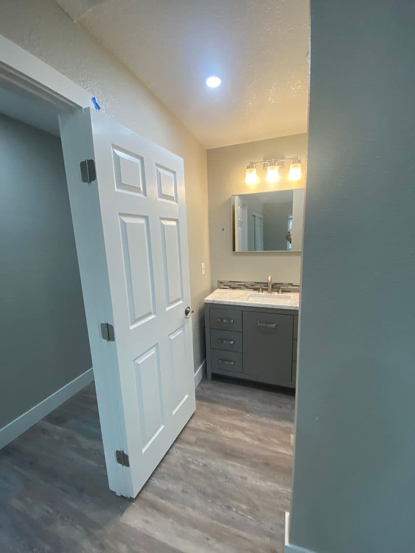 Vallejo House: 196 Platt Ct
