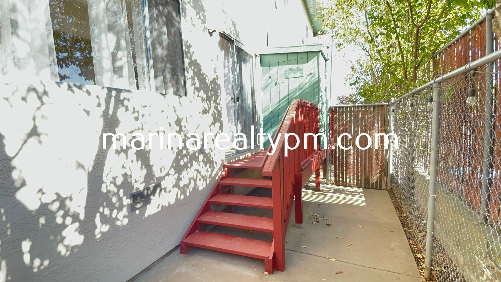 Vallejo Apartment: 240 Holly St. #1-14